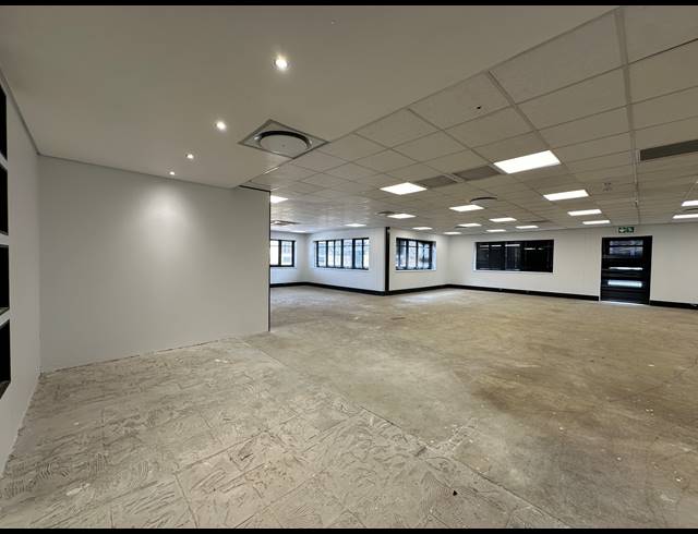 362M² OFFICE TO LET IN SANDTON CENTRAL